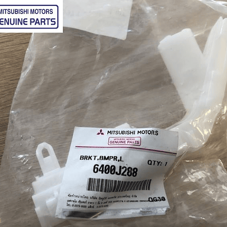 Mensula / Guia Parachoques Delantero Derecho (RH) 2