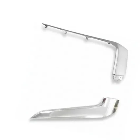 Juego Moldura Cromada Parachoque Lado Derecho 2020-2023 — L200 KK1