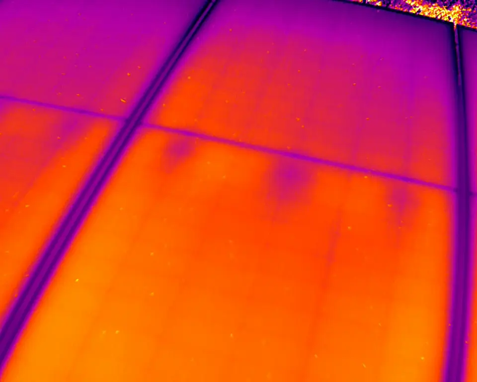 CURSO TERMOGRAFÍA AÉREA CON DRONES (Plantas Fotovoltaicas e Inspecciones de Estructuras eléctricas) 4