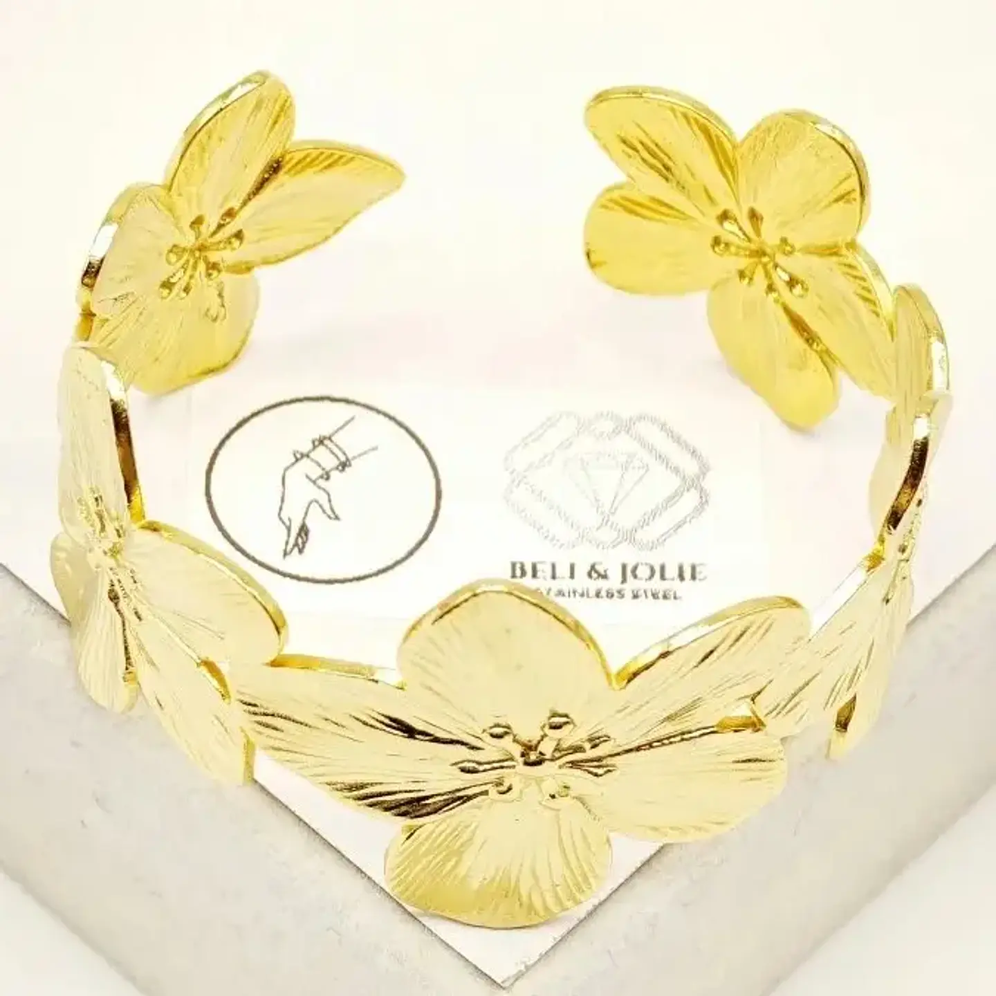 Pulseira rígida em aço inoxidável 1