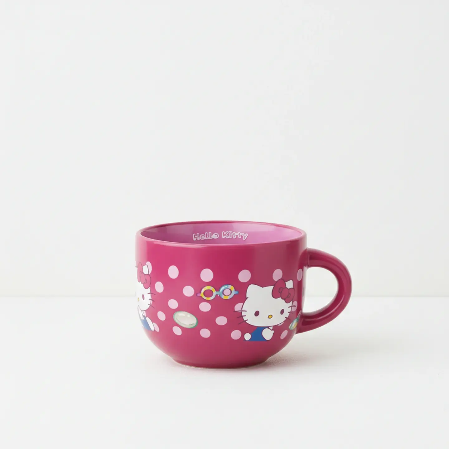 Taza de Cerámica Roja Hello Kitty Cap. 650 ml 5