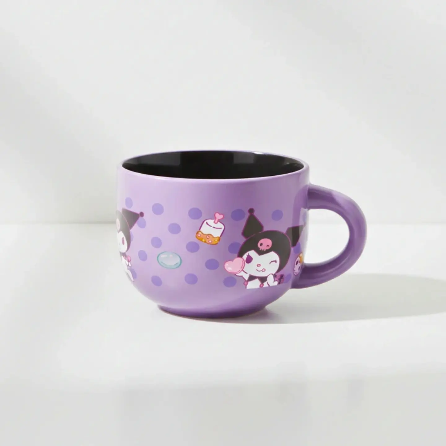 Taza de Cerámica Morada Kuromi Cap. 650 ml 1