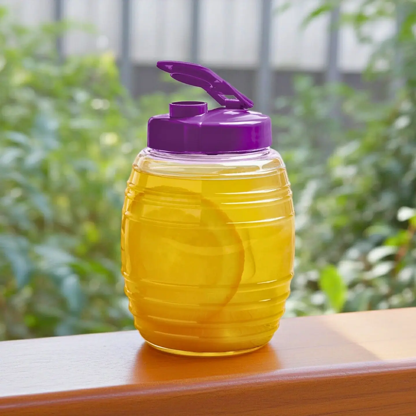 Mini Vitrolero de Plástico 500 ml Tapa Morada 3