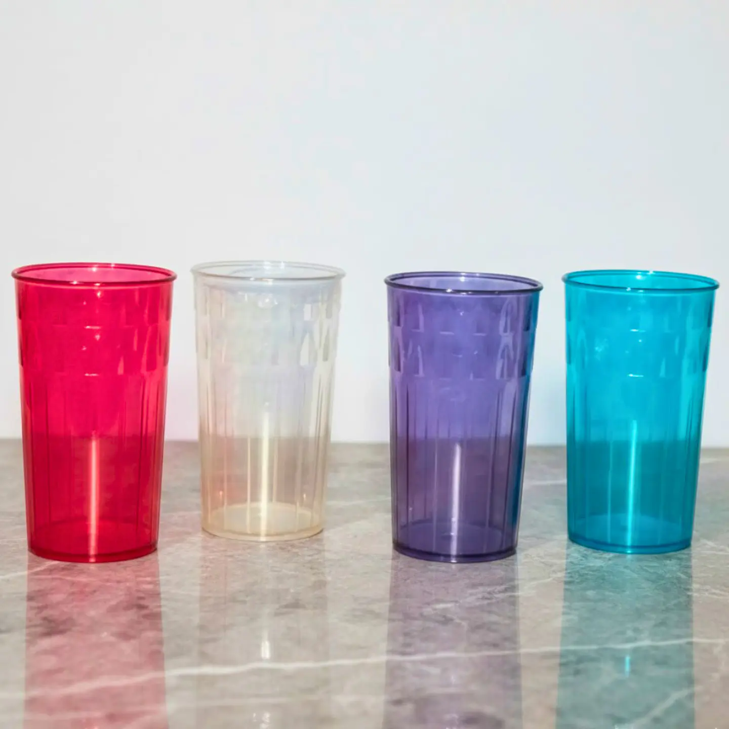 Set 4 Vasos Plástico Tipo Cristal 275 ml | Colores Surtidos 1