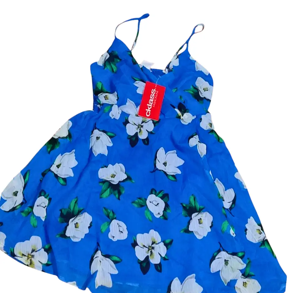 Vestido con Tirantes Azul con Flores 4