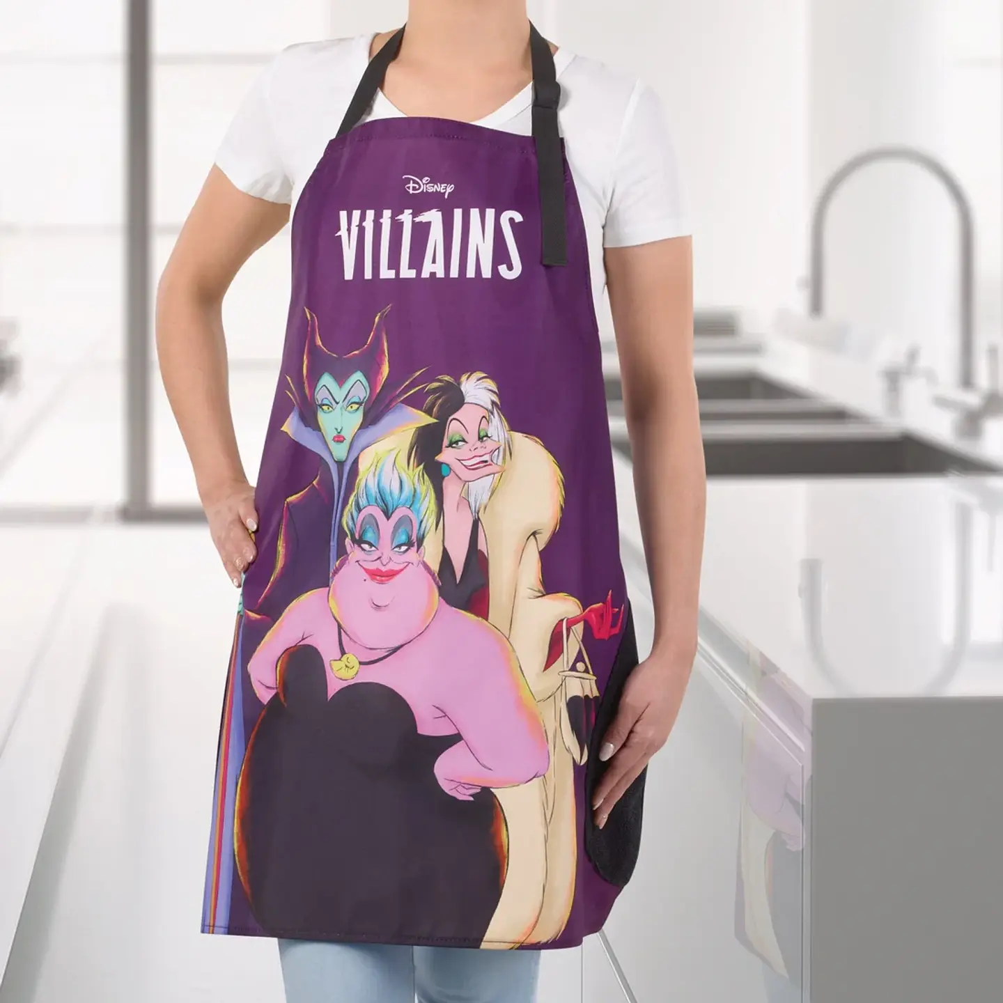 Mandil Villanas Disney 70x70  1