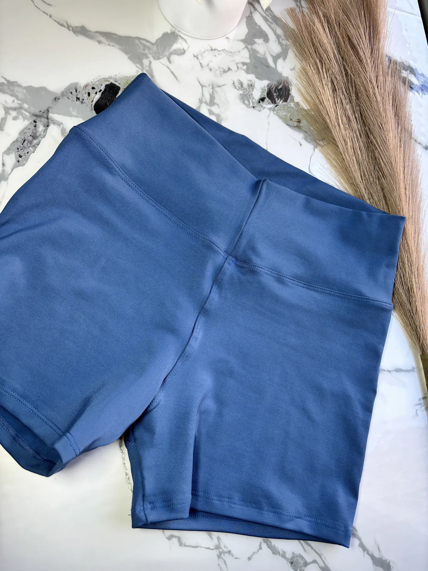 Short Liso 3