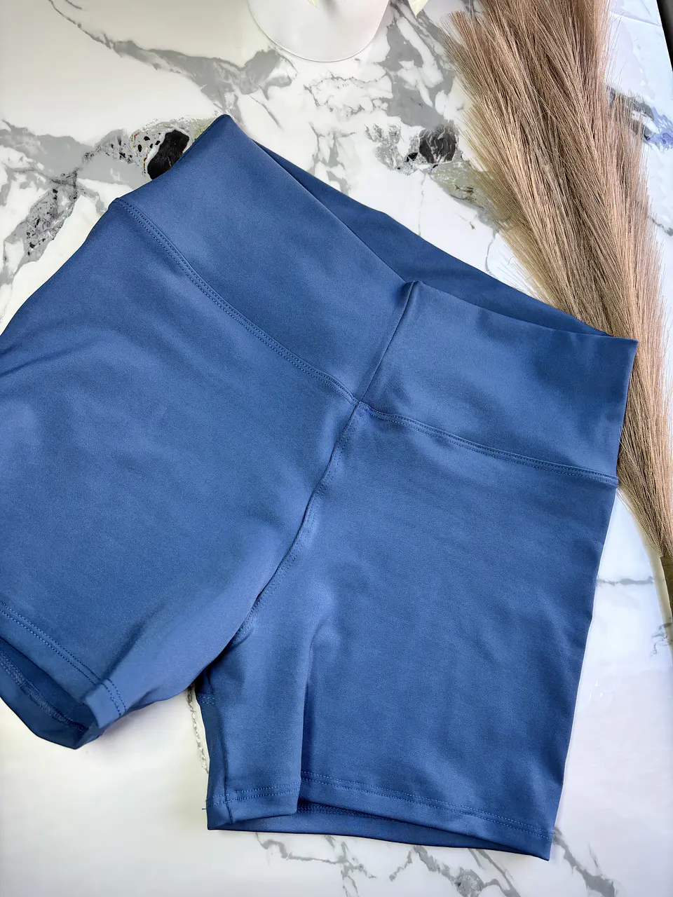 Short Liso 3