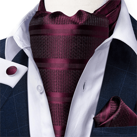 Set Pañuelo Corbata tipo Ascot/Cravat + paño y colleras. Uva Negra