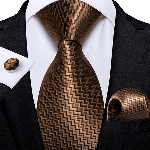 Pack  Regalo. Set corbata + Chequera Café Oscuro + Clip Plateado. En Caja Regalo