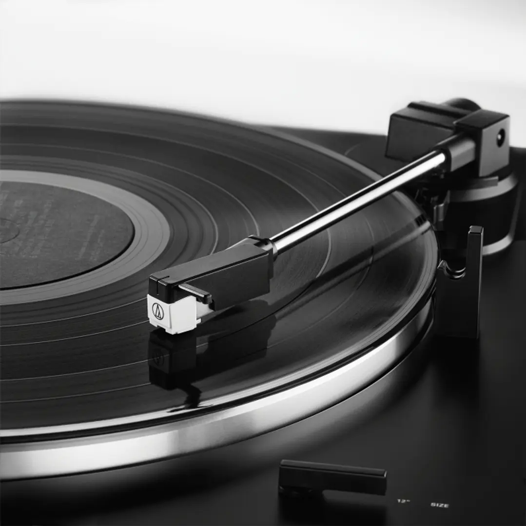 Tornamesa - Audiotechnica AT-LP60XBT 2