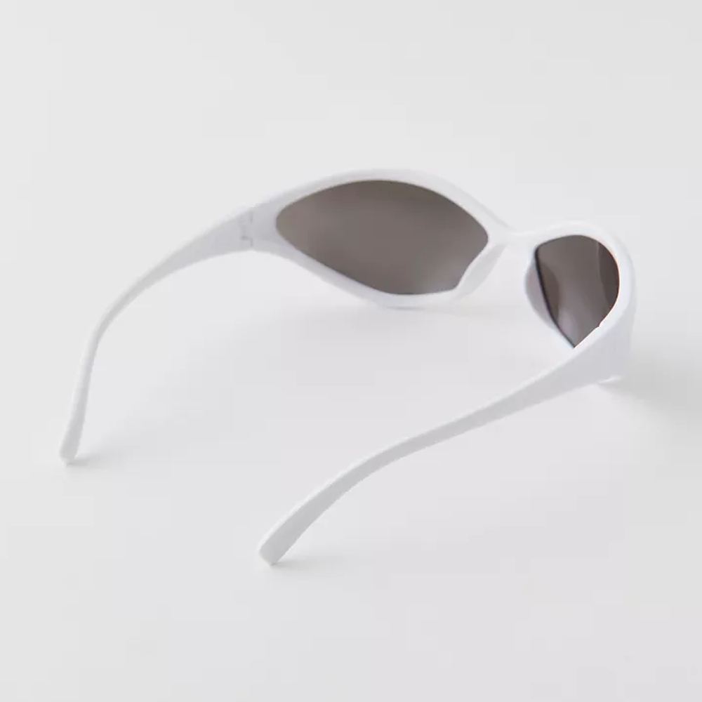 Sporty Cat-Eye Sunglasses 4