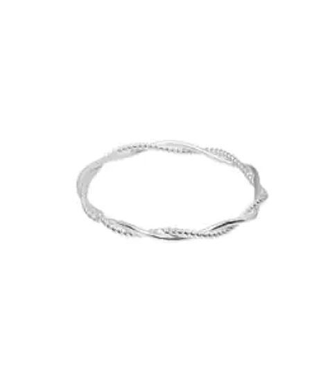 Anillo de plata trenzado.