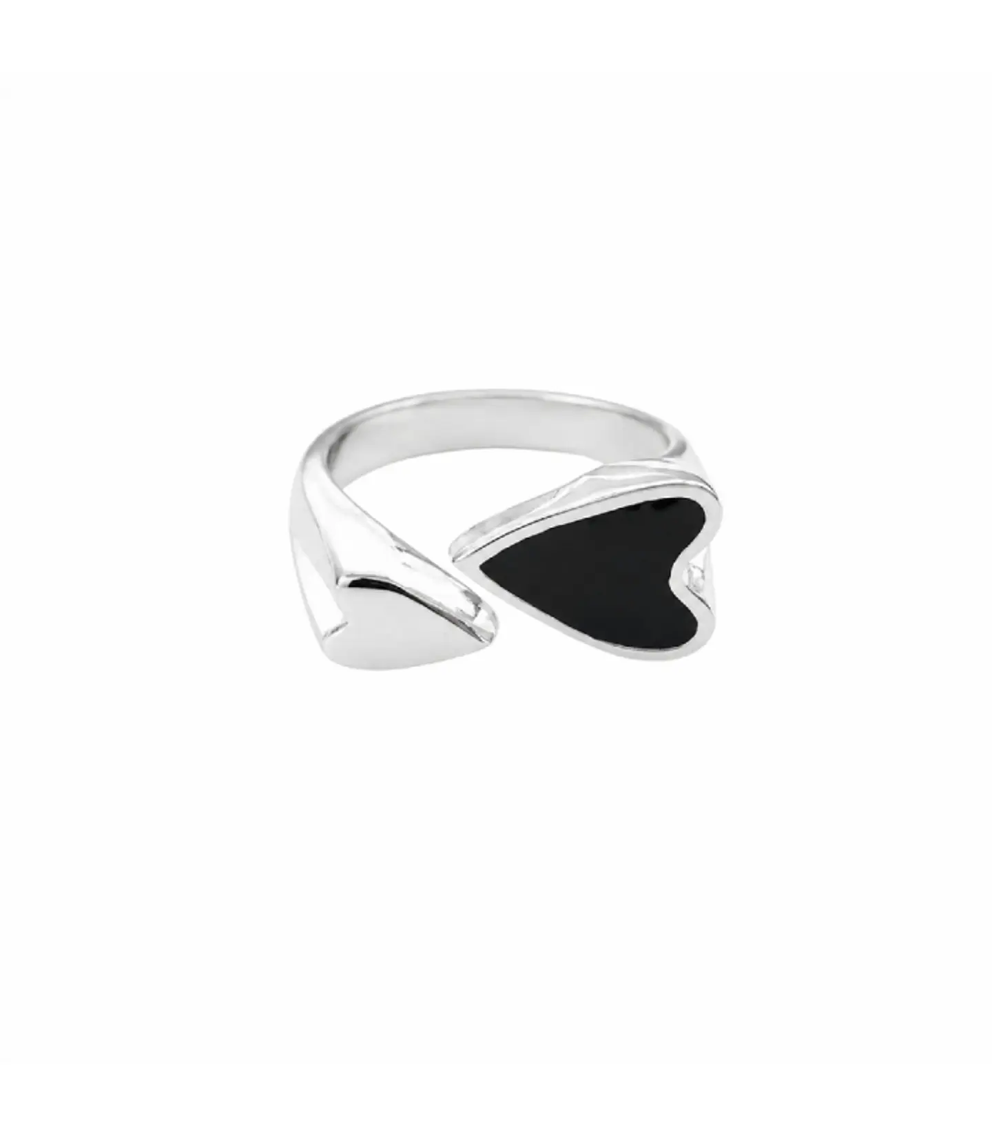 Anillo de latón con corazones  1
