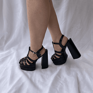 Sandalia Valentina Negra Plataforma