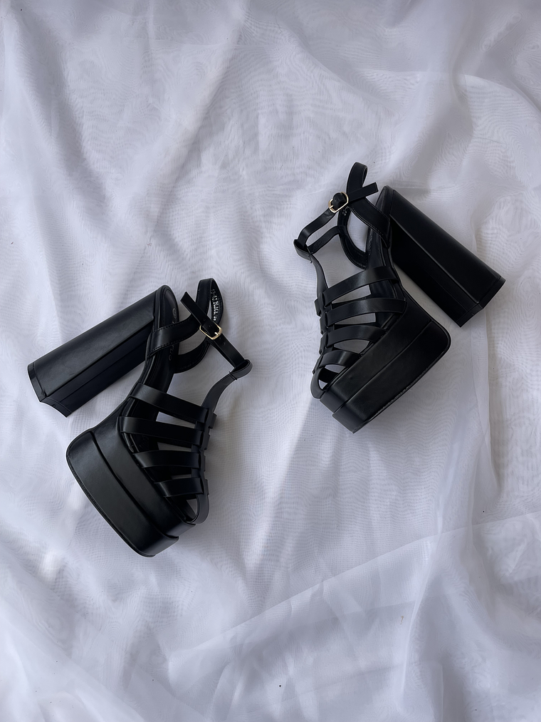 Sandalia Valentina Negra Plataforma 4