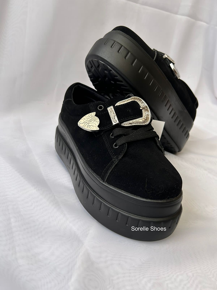 Zapatilla Hebilla Negra 4