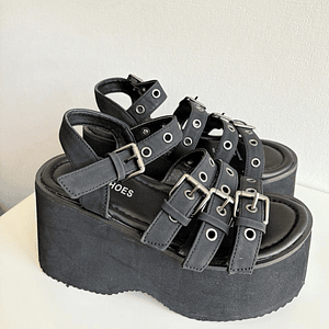 Sandalia Plataforma hebilla 