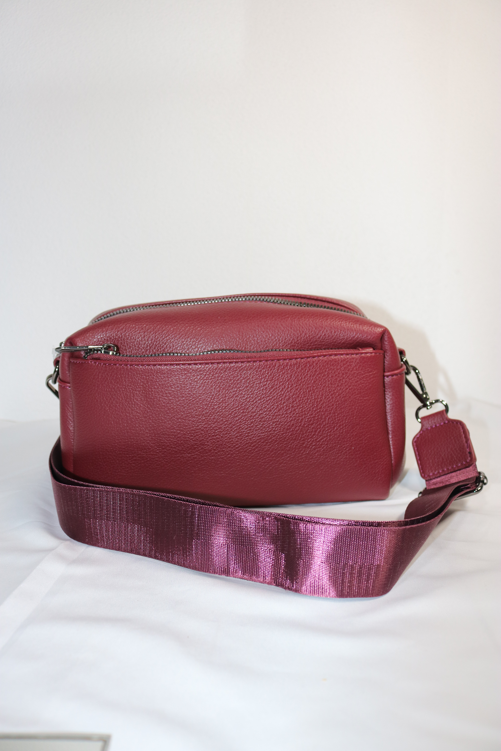 Mala com Alça Larga Acetinada 1