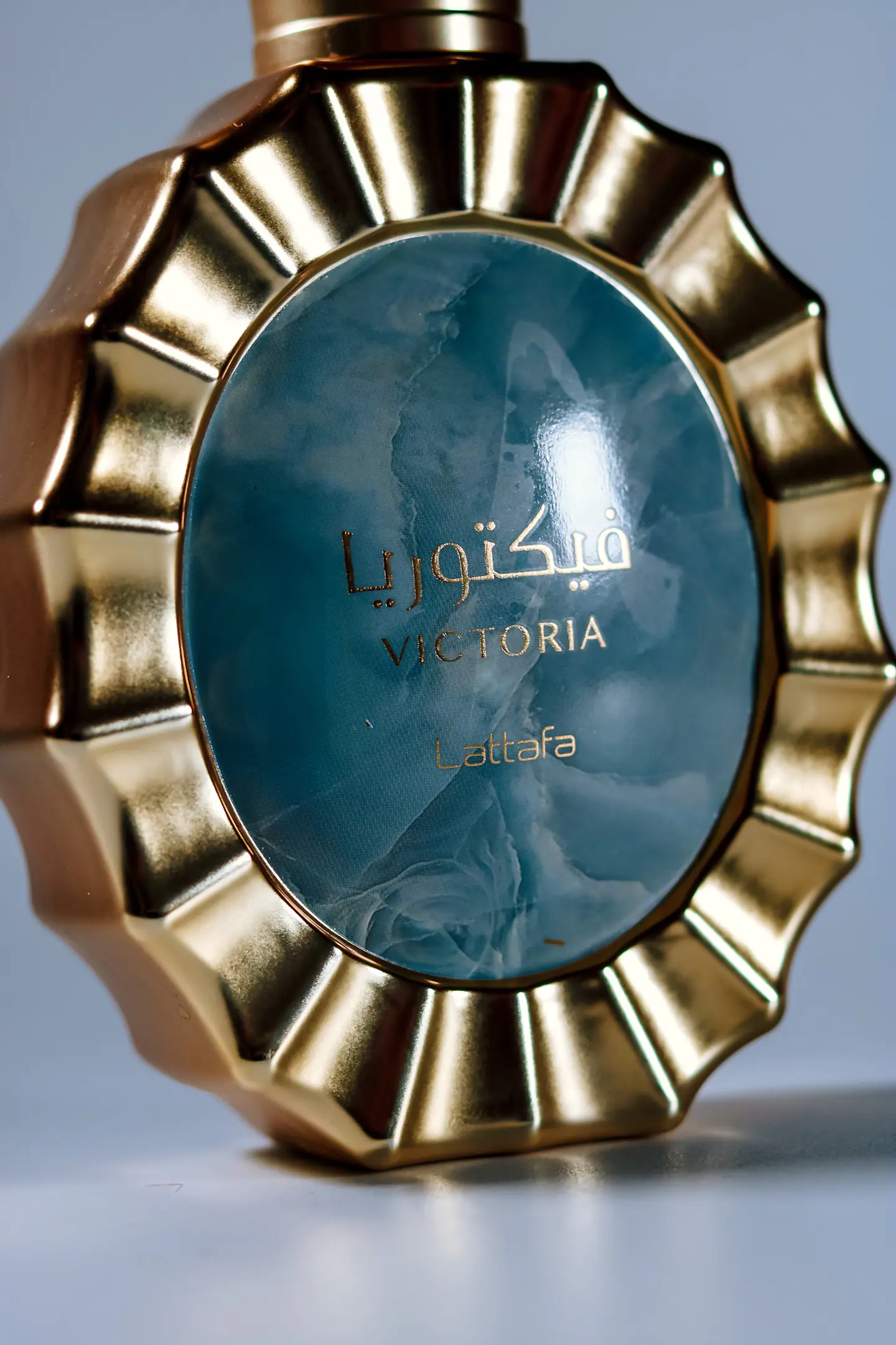 VICTORIA  4
