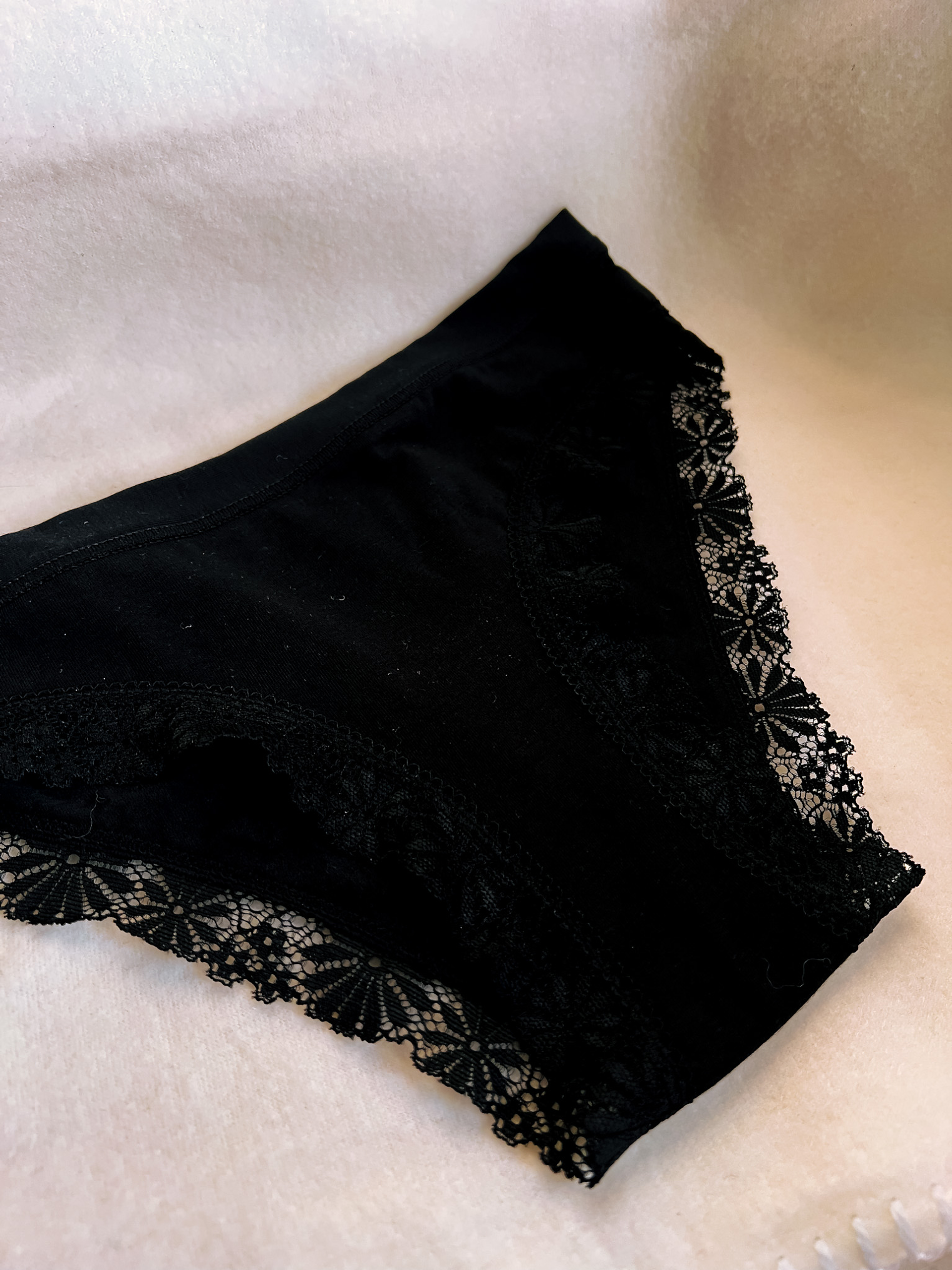 CUECA PRETA ESSENZA (QUALIDADE) 2