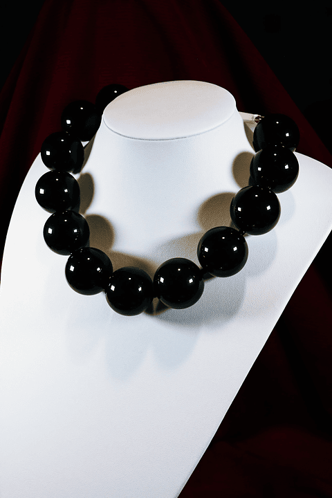 Colares das bolas grandes 