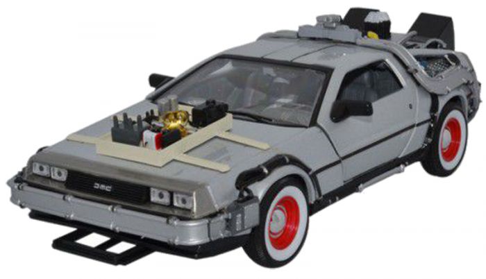 AUTO REGRESO AL FUTURO DELOREAN III 1