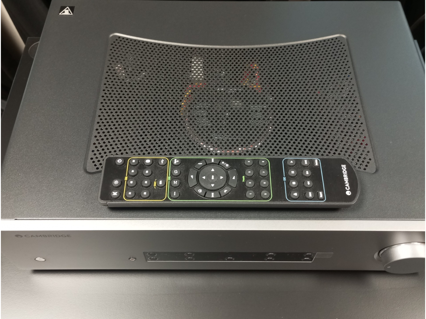 Cambridge Audio CXA81 MKII Amplificador **SEMI NUEVO** 3