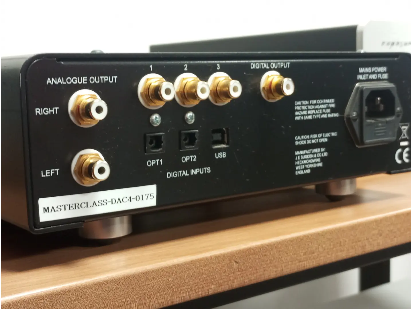 Sugden Masterclass DAC 4 **USADO