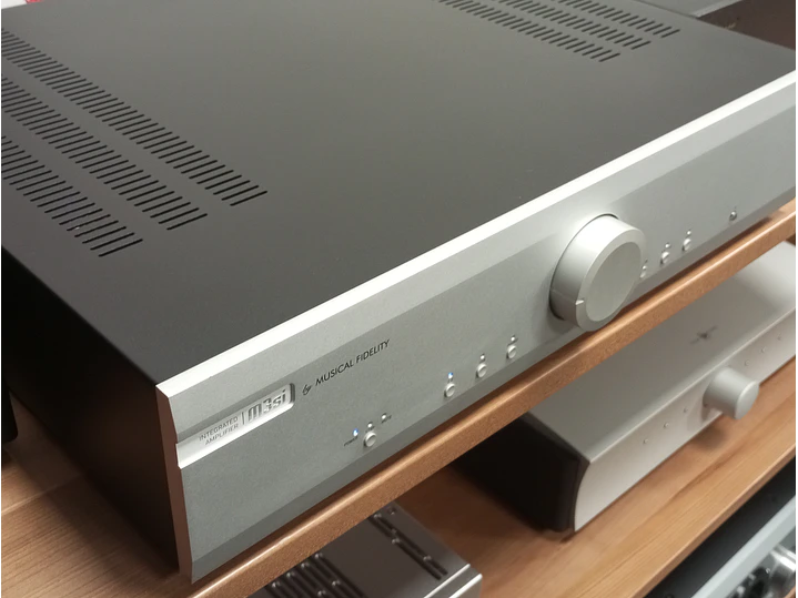 Musical Fidelity M3 SI (DAC USB y Phono) **USADO** 3