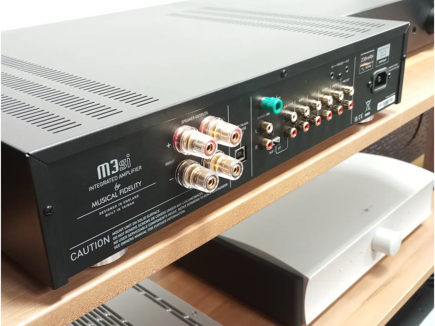 Musical Fidelity M3 SI (DAC USB y Phono) **USADO** 4