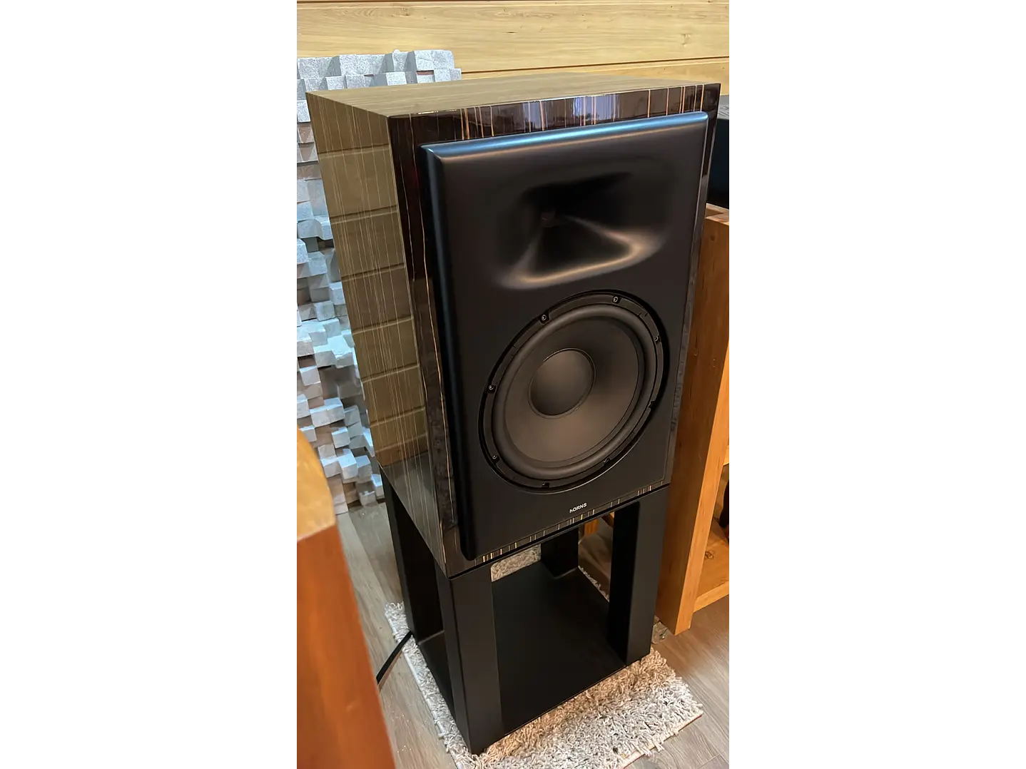 hORNS FP12 MK2 - EX DEMO 1