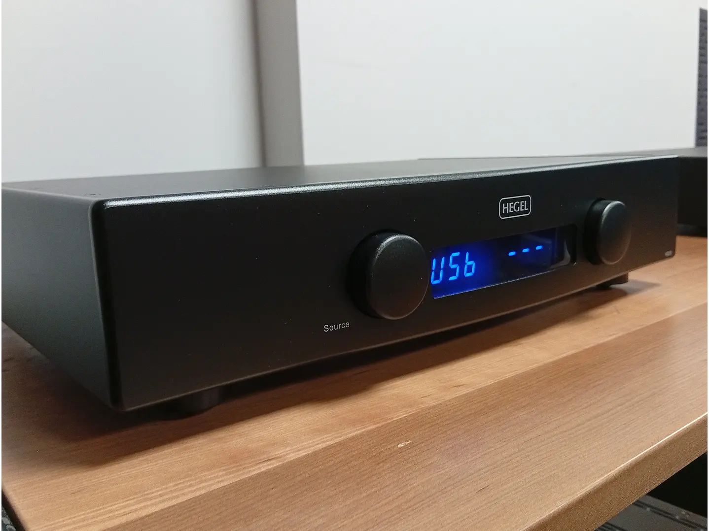 Hegel HD30 DAC **USADO** 2