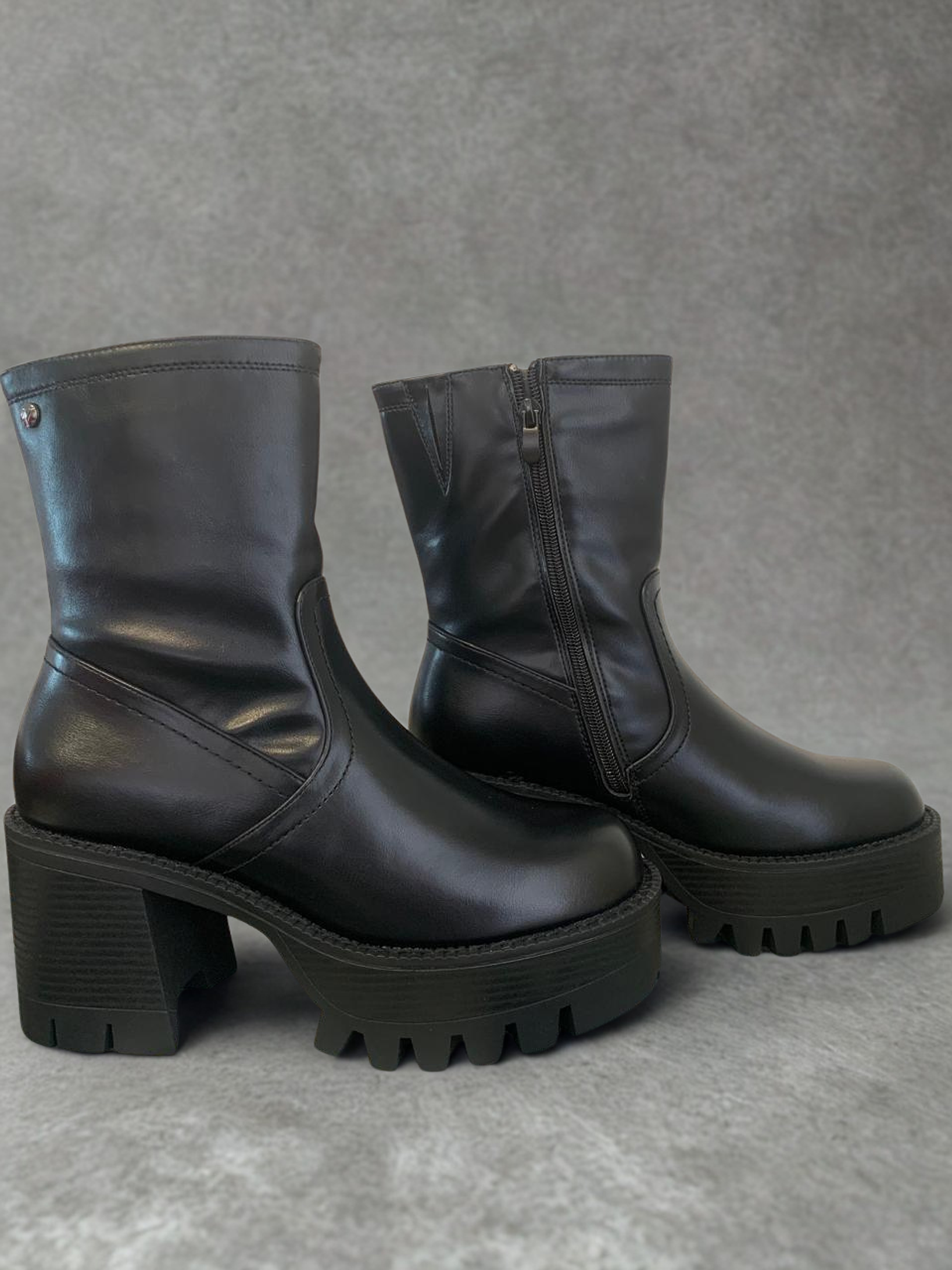 Botín Plataforma Negro Mujer, con Elástico y Casual. 2