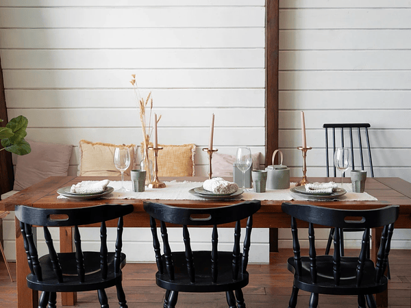 Cera de abeja natural: cómo mejorar el aspecto de tus muebles y devolverles su brillo original