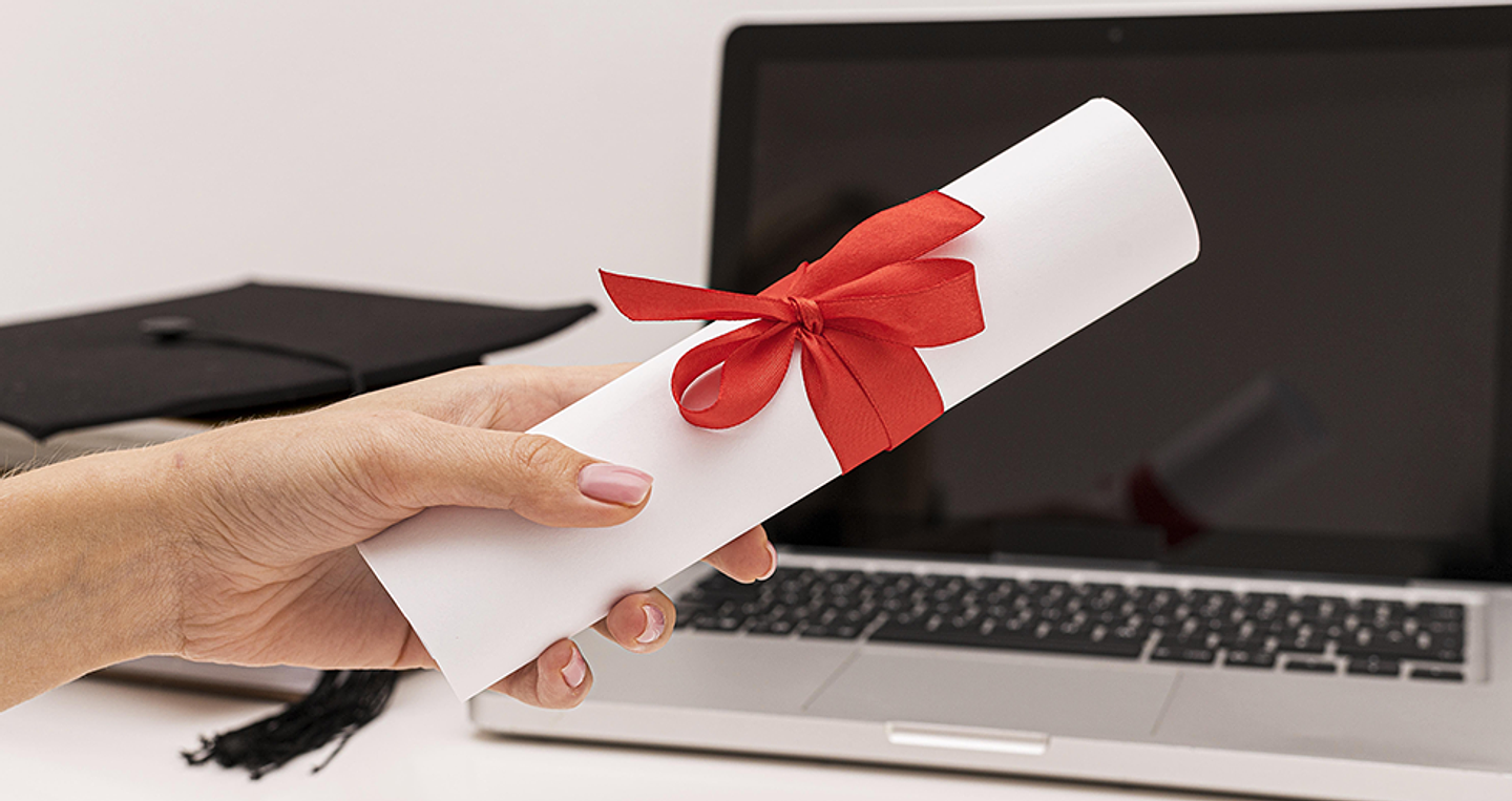 <span data-offset-key="5nmkc-0-0"><span data-text="true">Certificación</span></span></p><p>