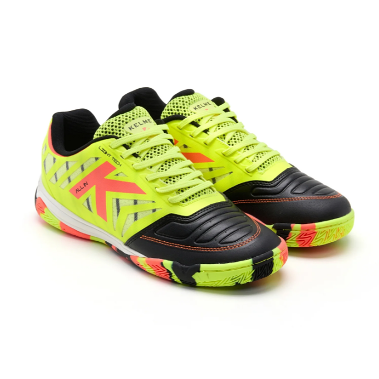 Zapatillas Futsal All In Negro y Lima Kelme 3