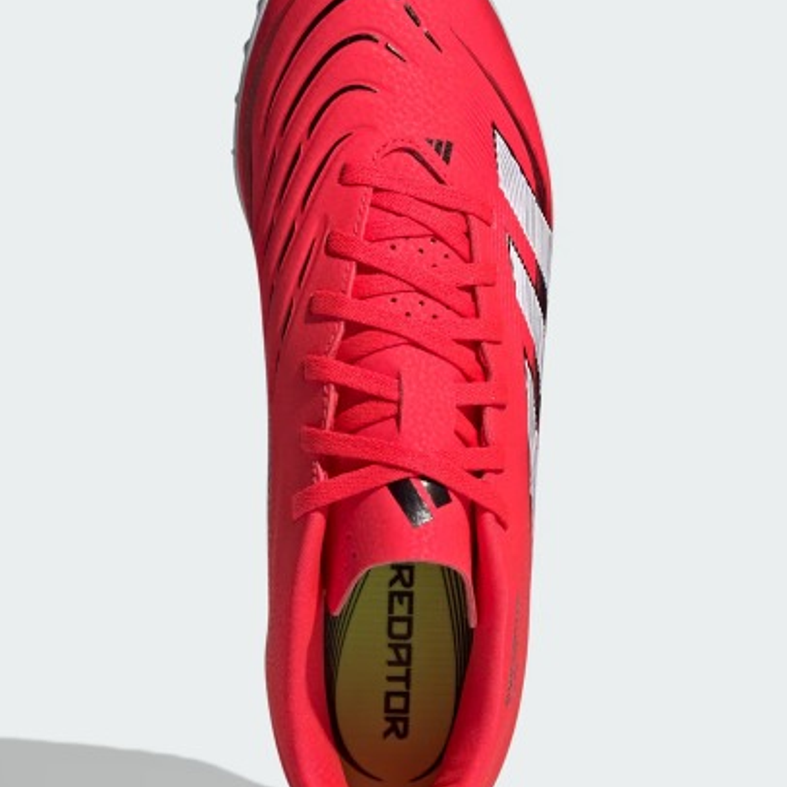 Zapatos de Futbolito Predator Club Pasto sintético 4