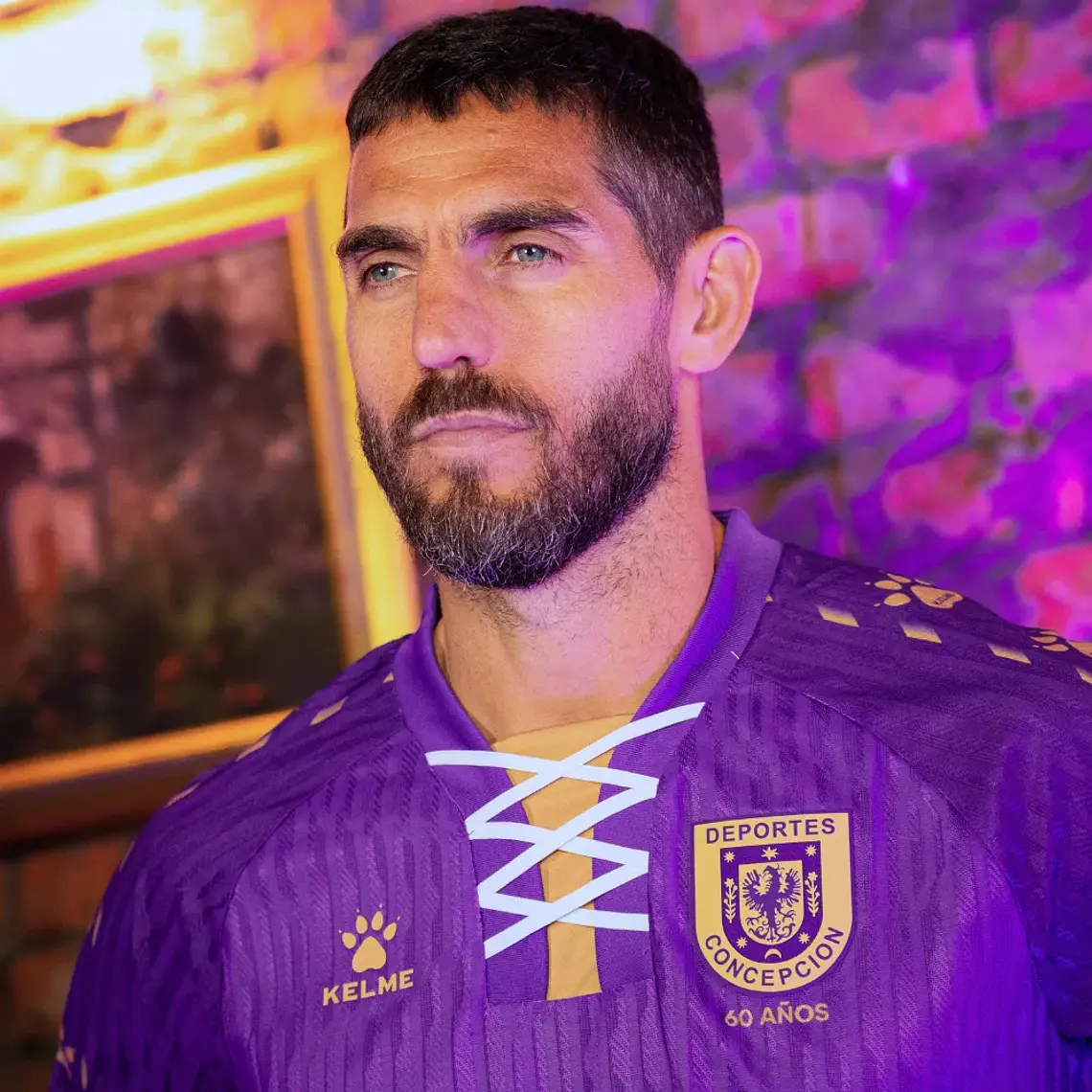 Camiseta Manga Larga Local Deportes Concepción 2026 1