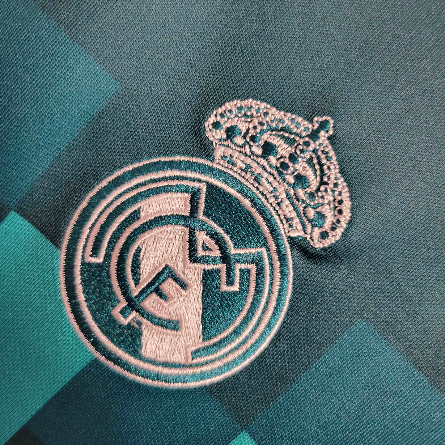 2017-18 Real Madrid Third Long Sleeve Jersey 3