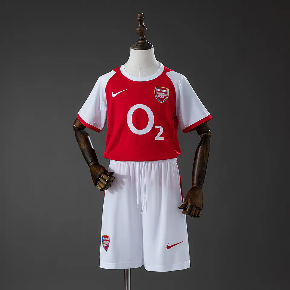 2002-04 Arsenal Home Kids Kit 1