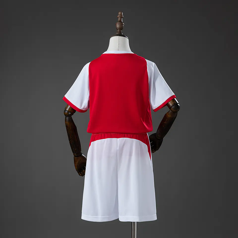 2002-04 Arsenal Home Kids Kit 2