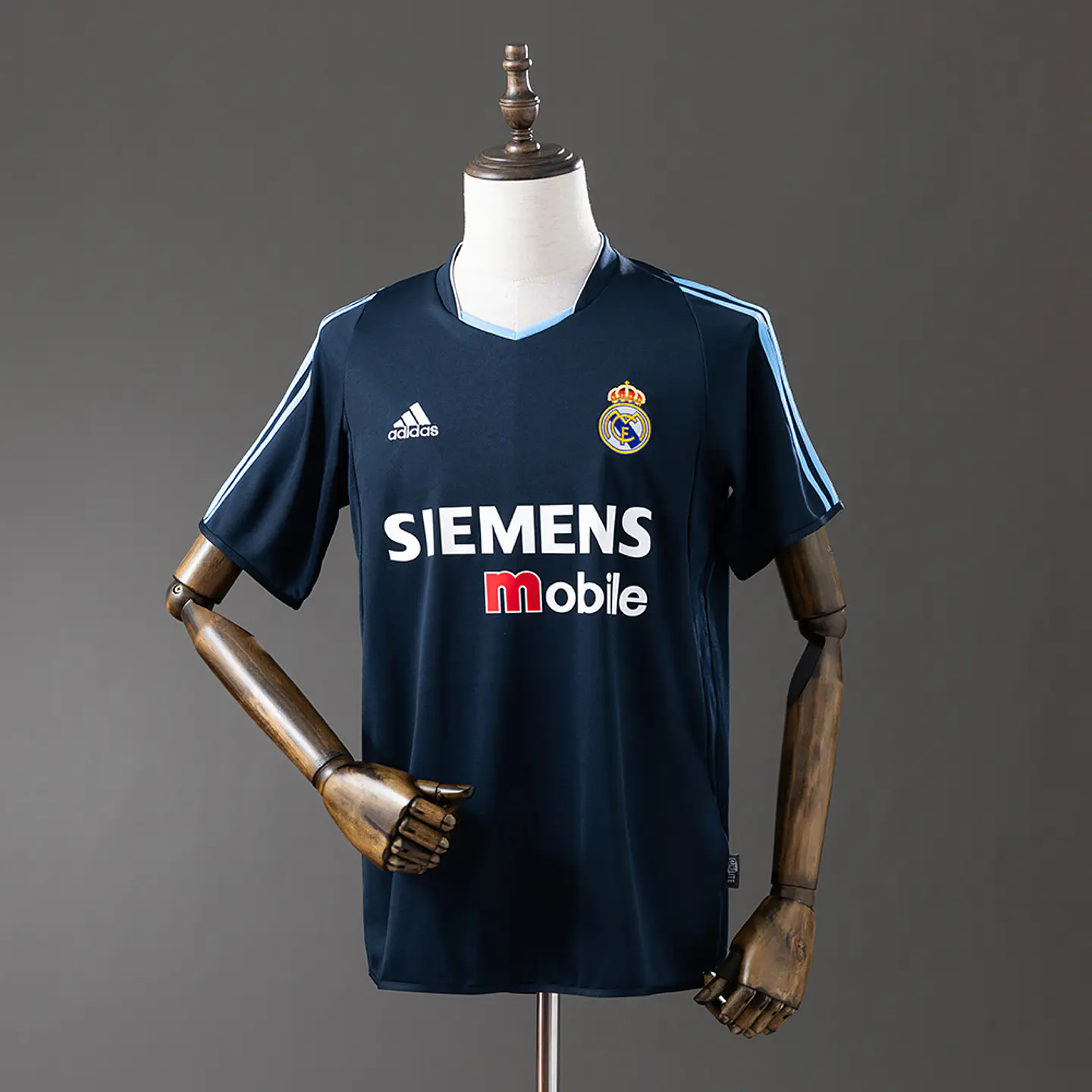 2003-04 Real Madrid Away Jersey 1
