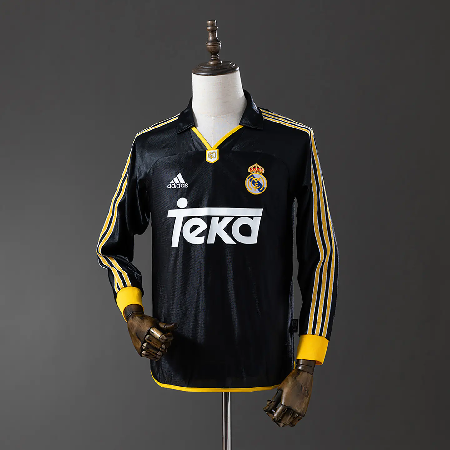 1999-01 Real Madrid Away Long Sleeve Jersey 1