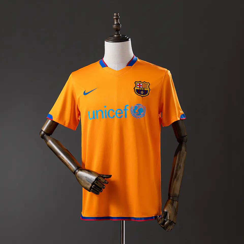 2006-07 Barcelona Away Jersey 1
