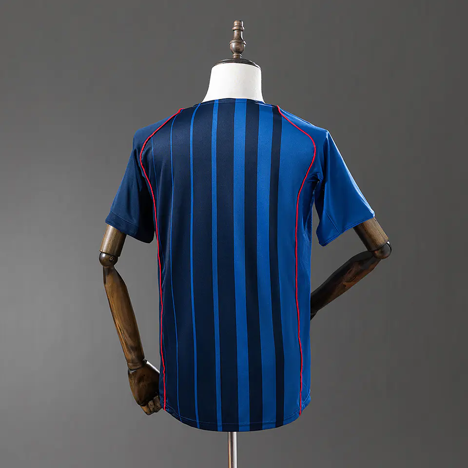 2004-05 Barcelona Away Jersey 2