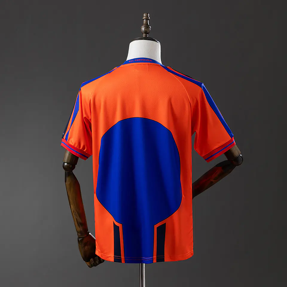 1997-98 Barcelona Away Jersey 2