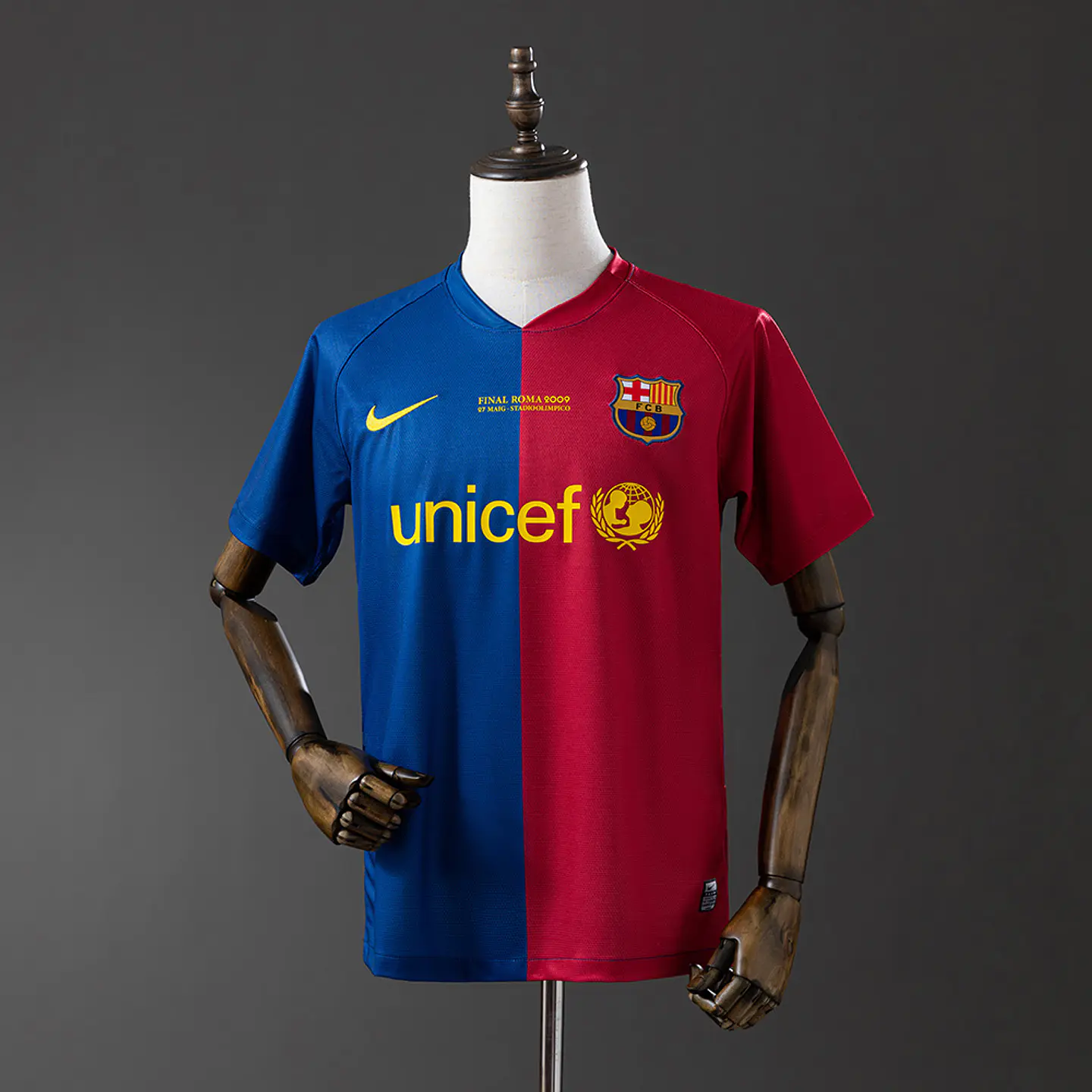 2008-09 Barcelona Home Jersey 1