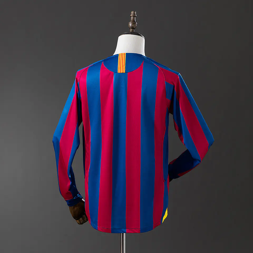 2005-06 Barcelona Home Long Sleeve Jersey 2