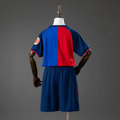 1999-00 Barcelona Home Kids Kit